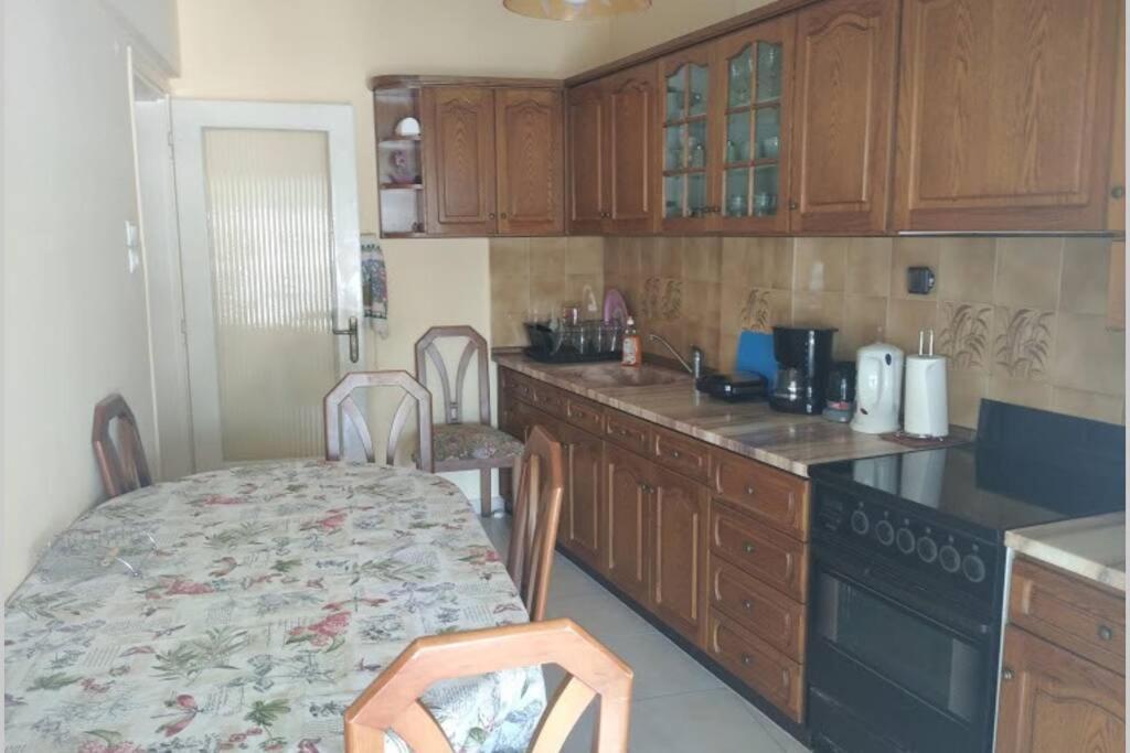 Debby'S Central Apartment Kavala Exterior photo